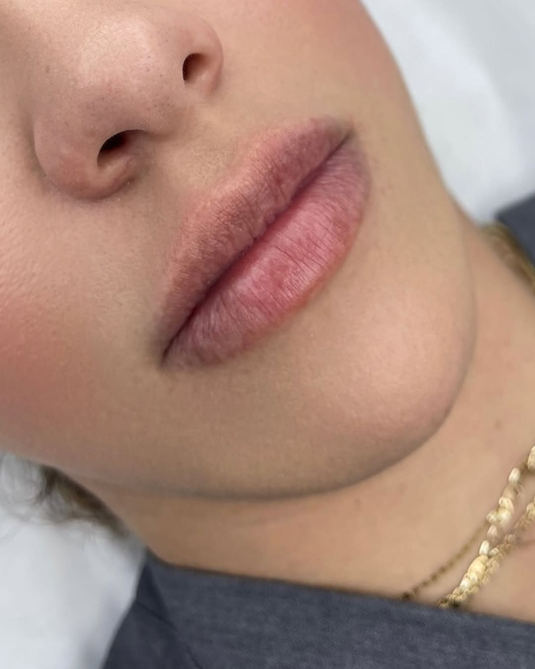 Permanent makeup before and after — Ludi Lips 001
