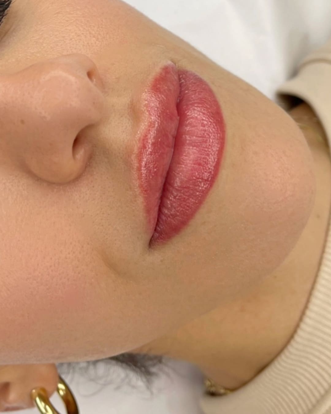 Permanent makeup before and after — Ludi Lips 003