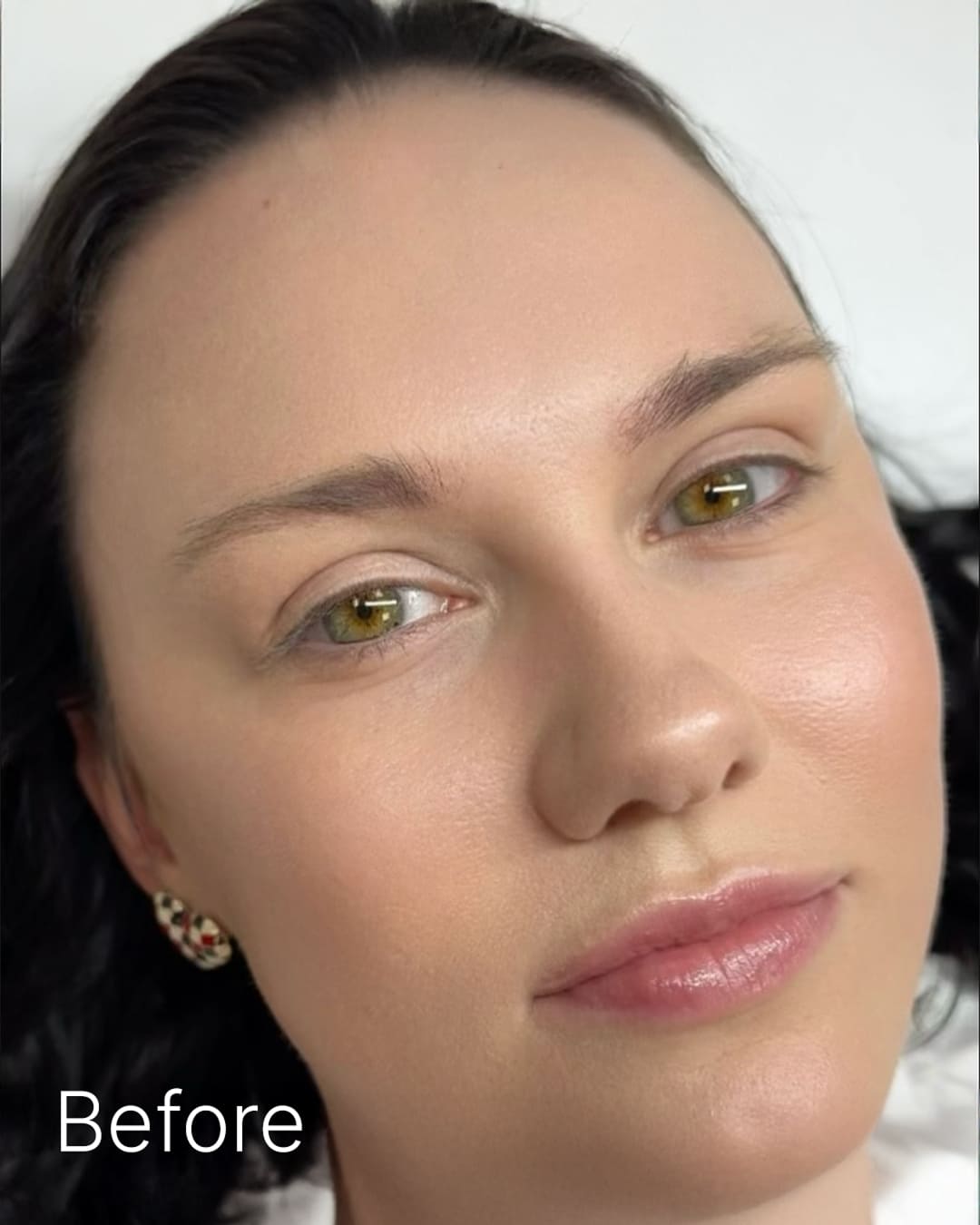 Eyebrows permanent makeup